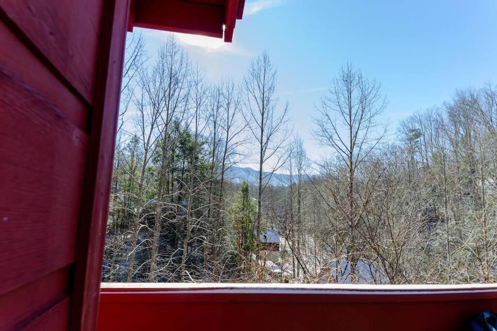 Cozy Cabin W/Hot Tub & Wifi In Gatlinburg Villa Esterno foto